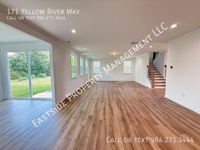 Building Photo - 171 Yellow River Wy