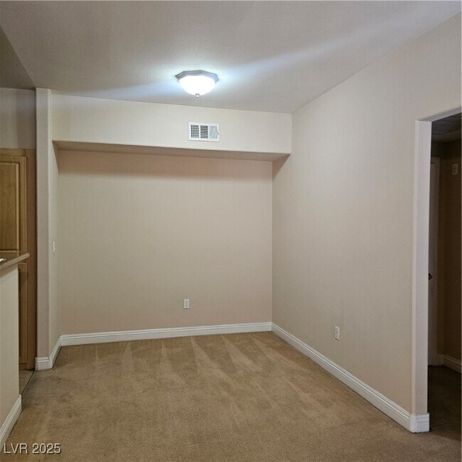 Building Photo - 8000 W Badura Ave
