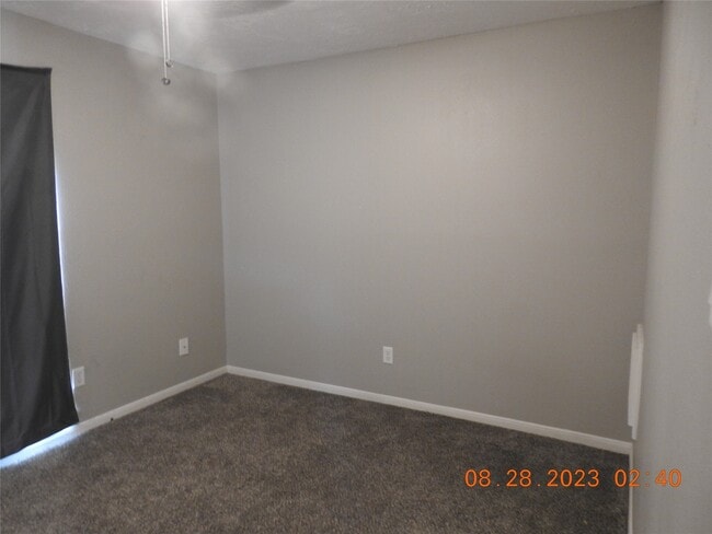 Building Photo - 22 Chapparal Ct