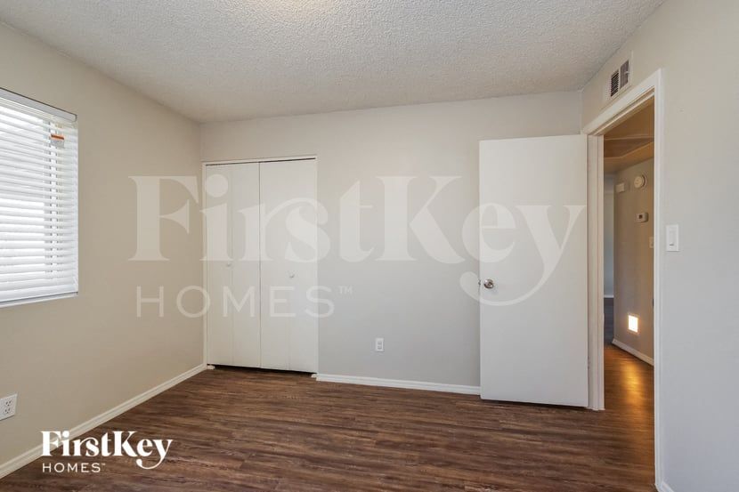 Building Photo - 3826 W Villa Rita Dr