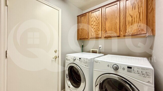 Building Photo - 3464 S Moccasin Trail