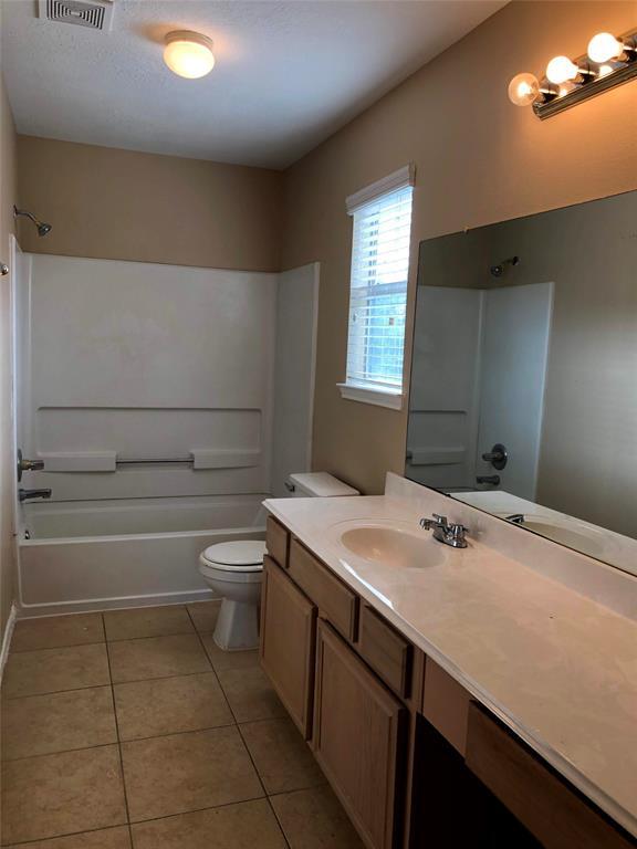 Building Photo - 9311 Eaglewood Spring Dr