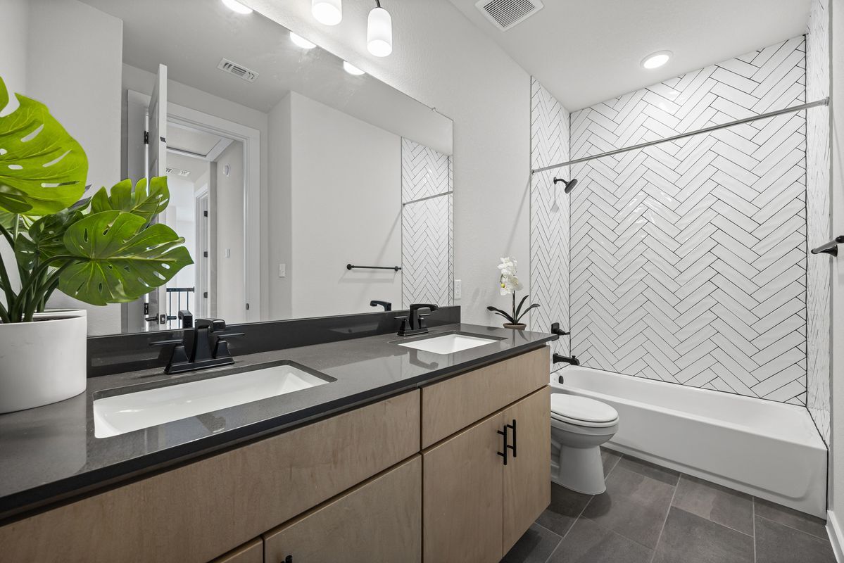 Building Photo - 12702 Autumn Bird Trce