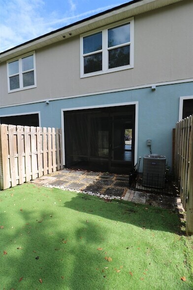 Building Photo - 172 Whispering Brk Dr