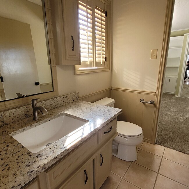 Bathroom 3 - 3425 74th St