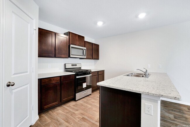 Building Photo - 13512 Waxman Spark