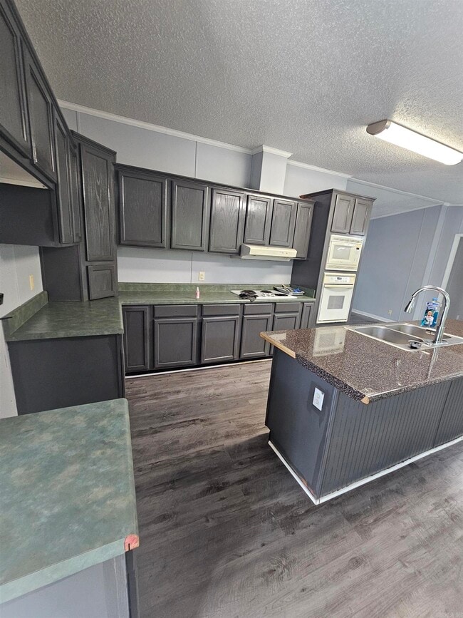 Building Photo - 3345 Confederate Dr