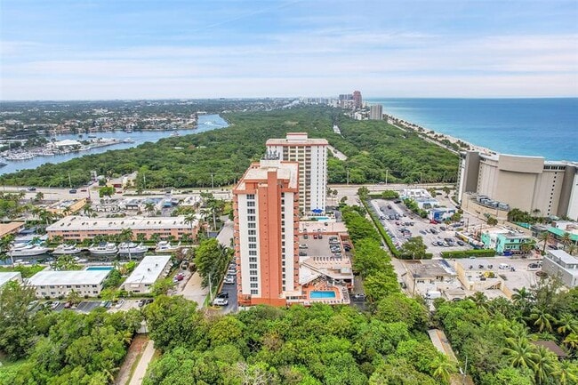 Building Photo - 3000 E Sunrise Blvd