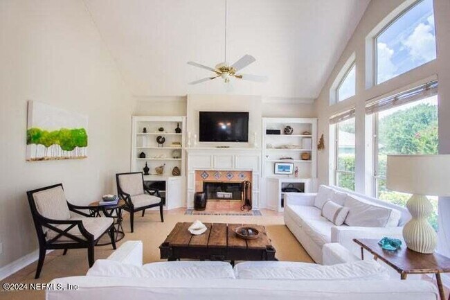 Building Photo - 110 Overlook Dr