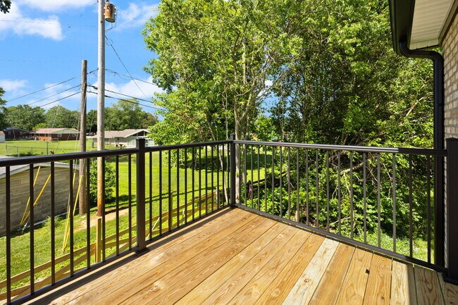 Building Photo - B2 Nasim Way