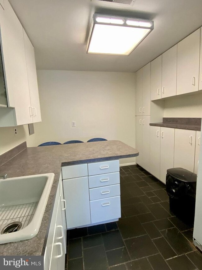 Building Photo - 5100 Convent Ln