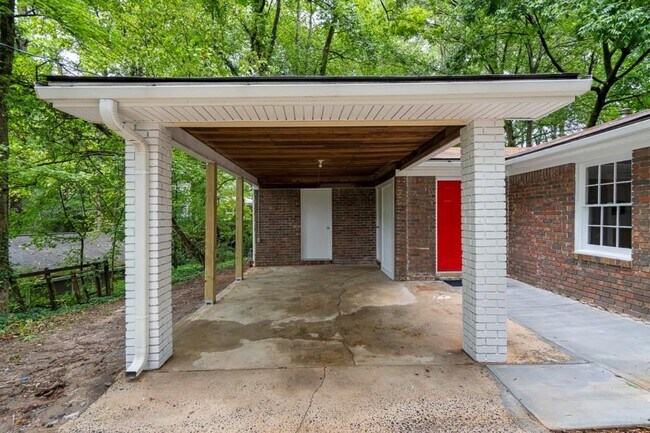 Building Photo - 3124 Shirley Dr