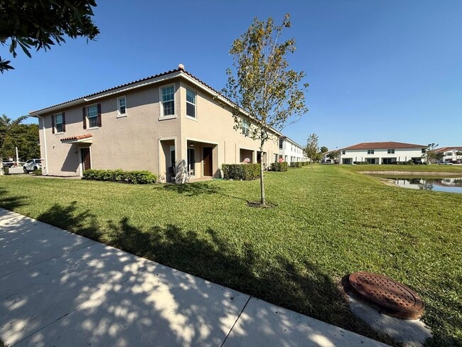 Building Photo - 6794 Broadwater Ln