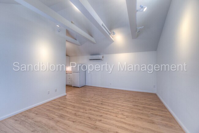 Building Photo - For Lease | Midtown Tulsa | Available Now!