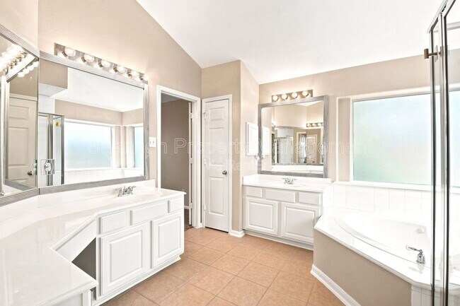 Building Photo - 24815 Corbin Gate Dr