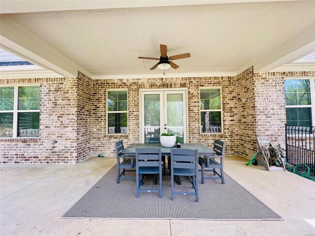 Building Photo - 1691 Pebble Creek Dr