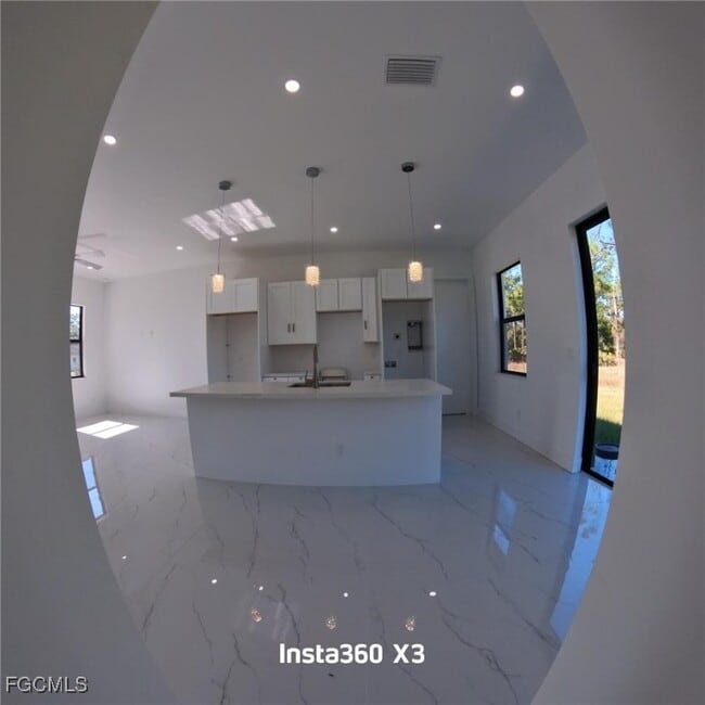 Building Photo - 3107 Leeland Heights Blvd E