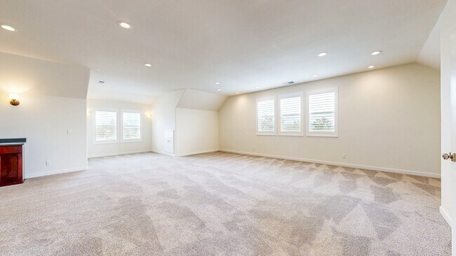 Building Photo - 9901 Old Camp Ln