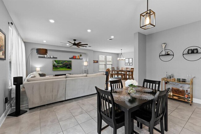 Building Photo - 7813 Peccary Dr