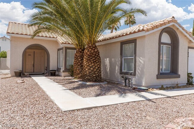 Building Photo - 1109 Deer Horn Ln