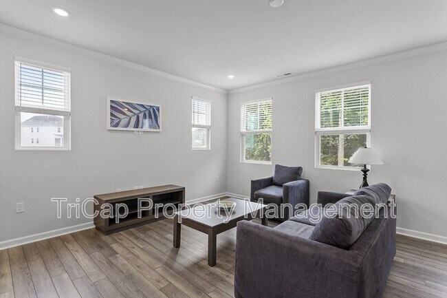 Building Photo - 1723 Chirping Trl