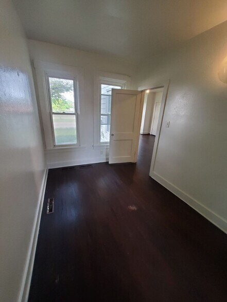 Building Photo - 1806 63rd St