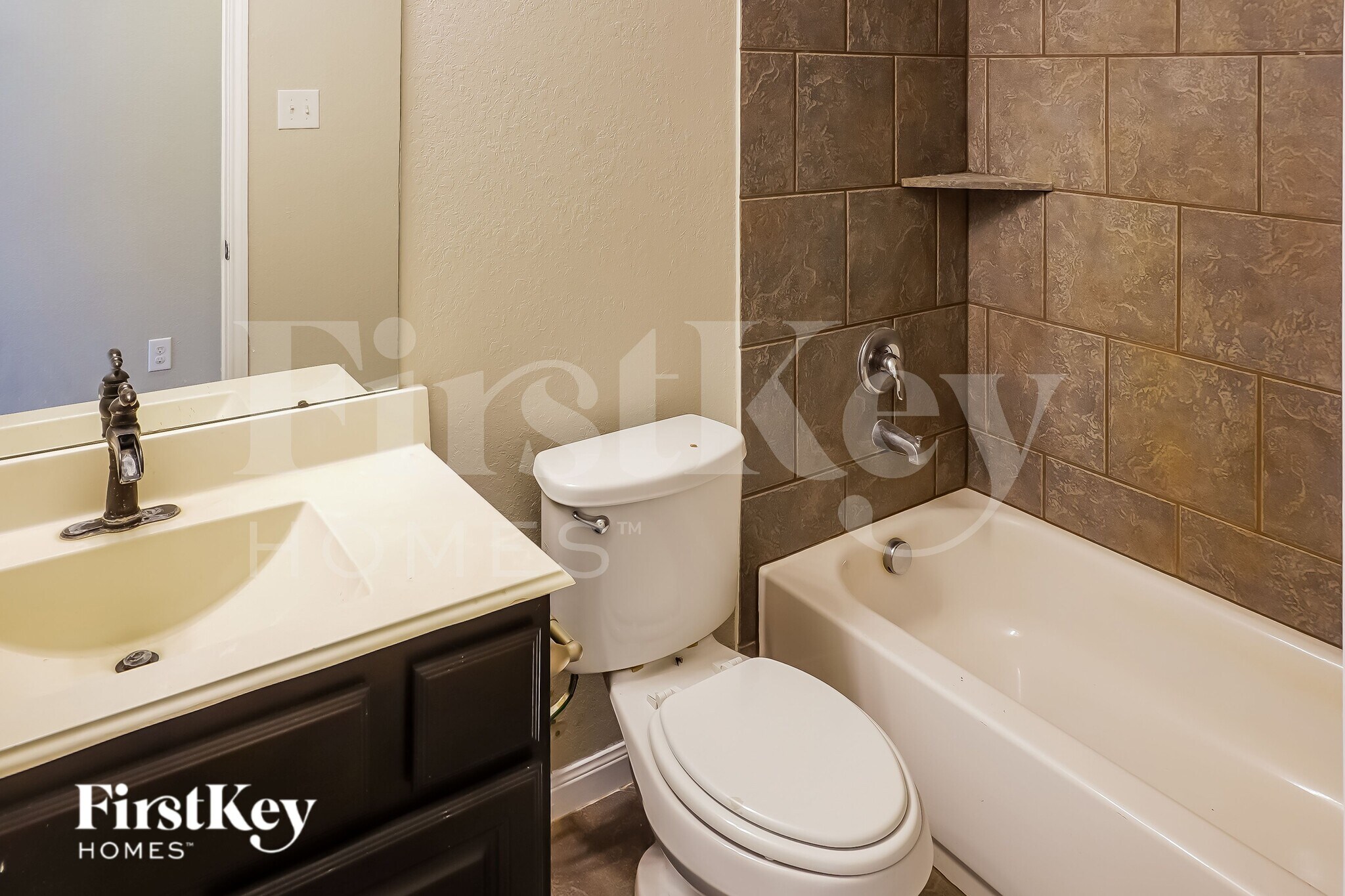 Building Photo - 297 Country Crossing Cir