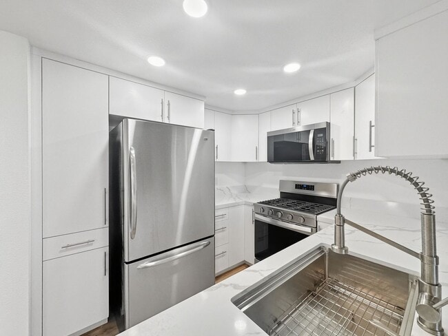 Building Photo - Charming 3BD/2BA Townhouse in Chula Vista ...