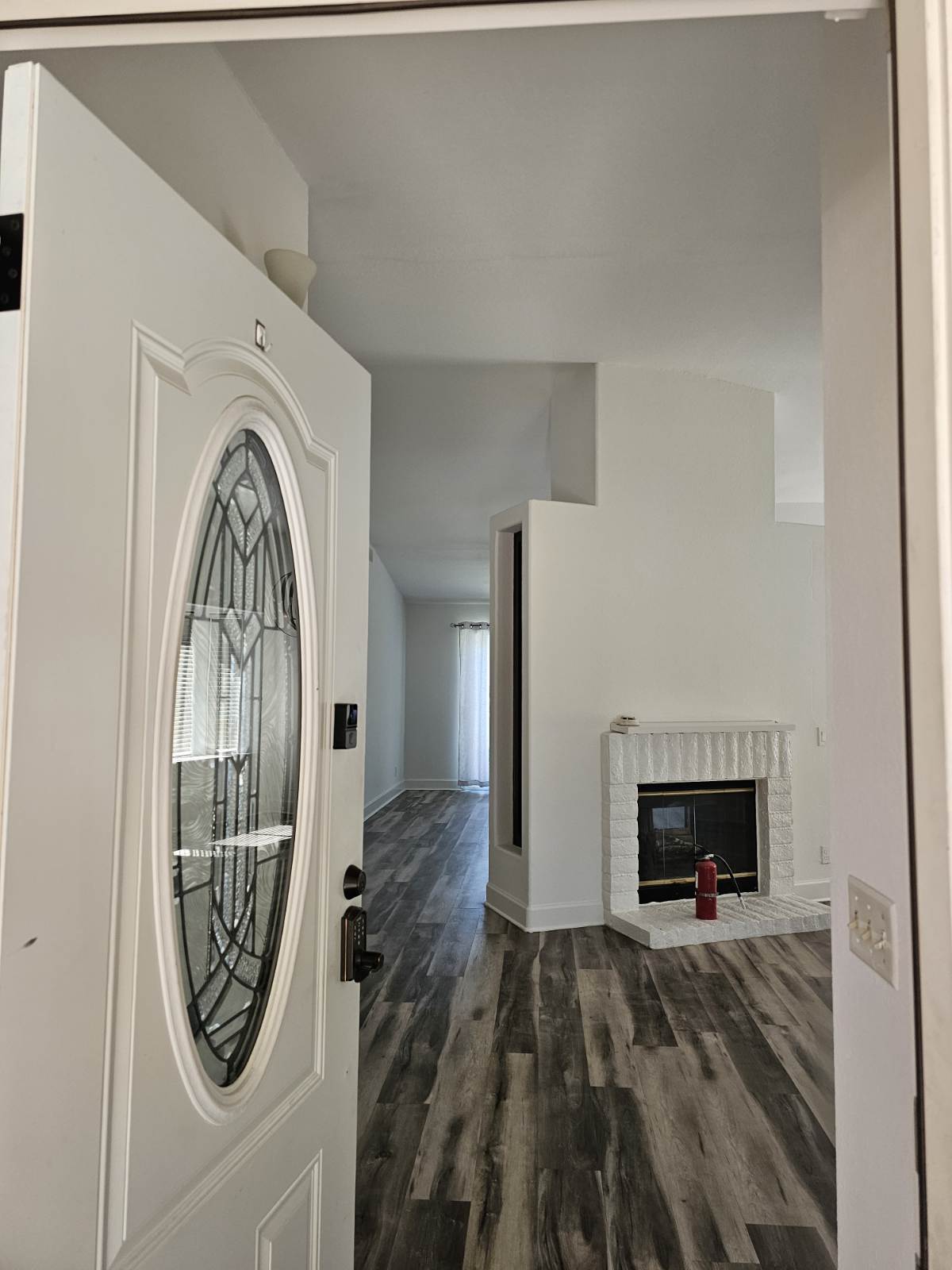 Building Photo - 1066 Gloria Dr