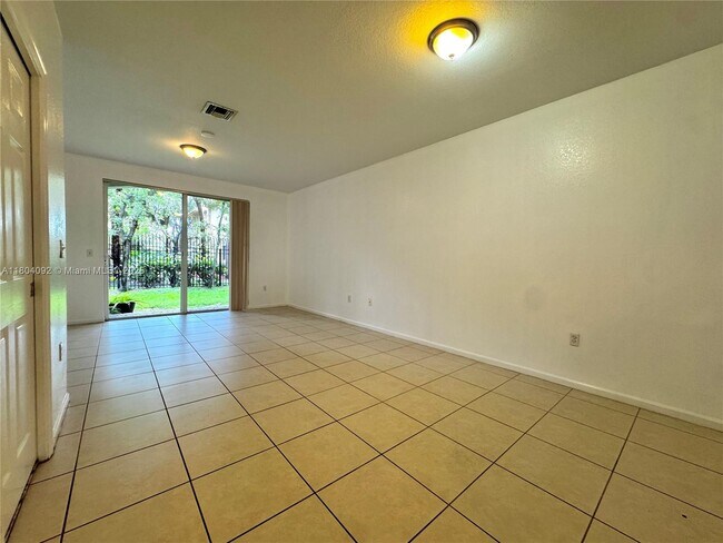 Building Photo - 2576 SW 83rd Ave