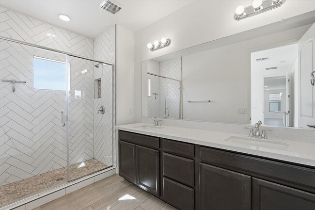 Building Photo - 5100 E Rancho Paloma Dr