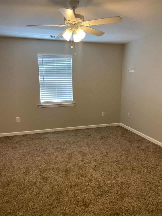 Building Photo - New For Rent in Alabaster!