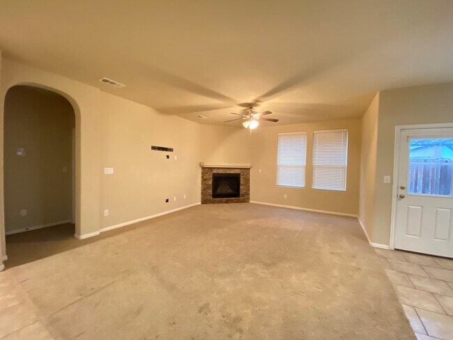 Building Photo - 7013 XIT Ranch Rd