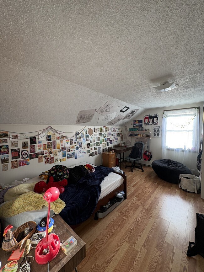 Building Photo - 204 Belchertown Rd