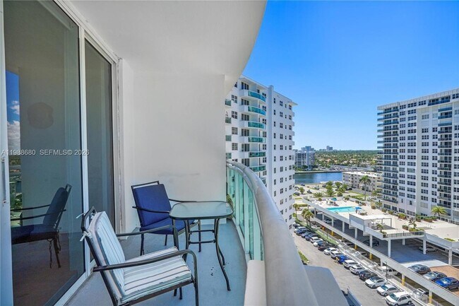 Building Photo - 3001 S Ocean Dr