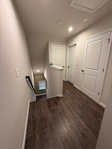 Building Photo - 3598 Hidden Valley Cir
