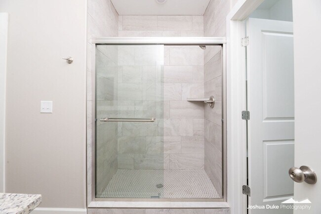 Building Photo - Now Pre-Leasing — Brand-New Luxury Townhomes Near the University of Arkansas! Avail. 8/7/26