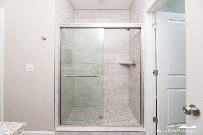 Building Photo - SHORT-TERM LEASE 4 Bedroom 4.5 Bathroom New Home!! Now offering 1st months rent paid. Avail now t...