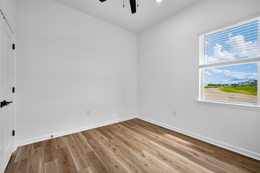 Building Photo - 316 Indigo Ln