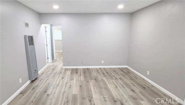 Building Photo - 10527 Western Ave