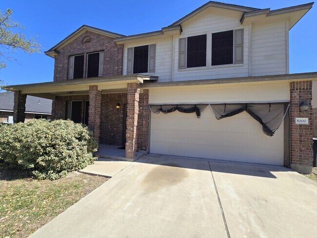 Building Photo - 2405 S Clear Creek Rd