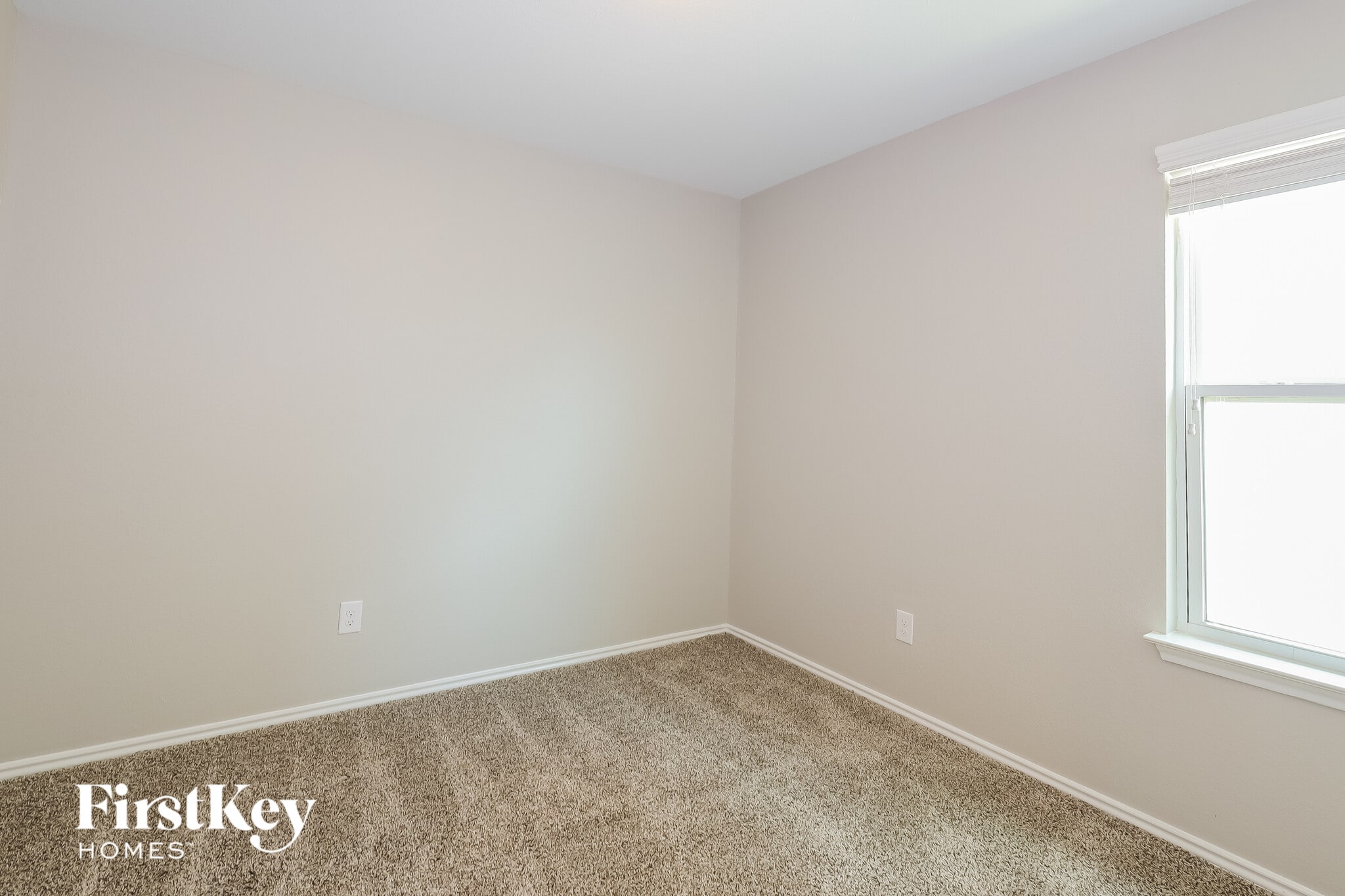 Building Photo - 7163 Quarter Moon