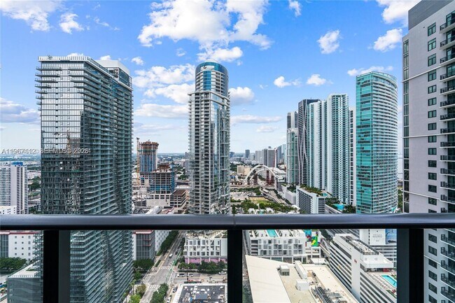 Building Photo - 159 NE 6th St