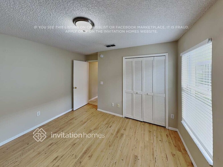 Building Photo - 2539 Chatham Cir