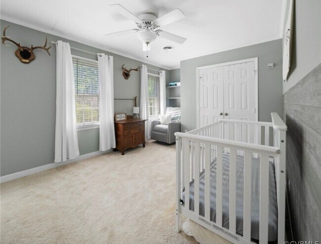 Building Photo - 517 Coralberry Dr