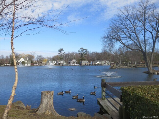 Building Photo - 7 Patriot Ct