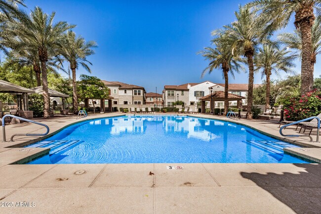 Building Photo - 2631 S Sulley Dr