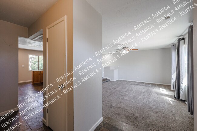 Building Photo - 8556 E Keim Dr