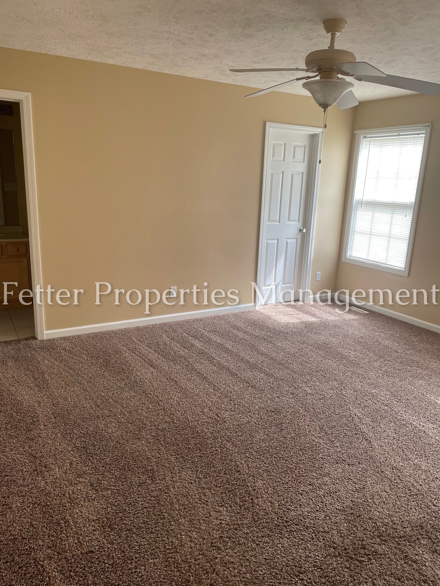 Building Photo - 7778 Sandalwood Dr