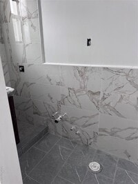 Building Photo - 70-15 66th St